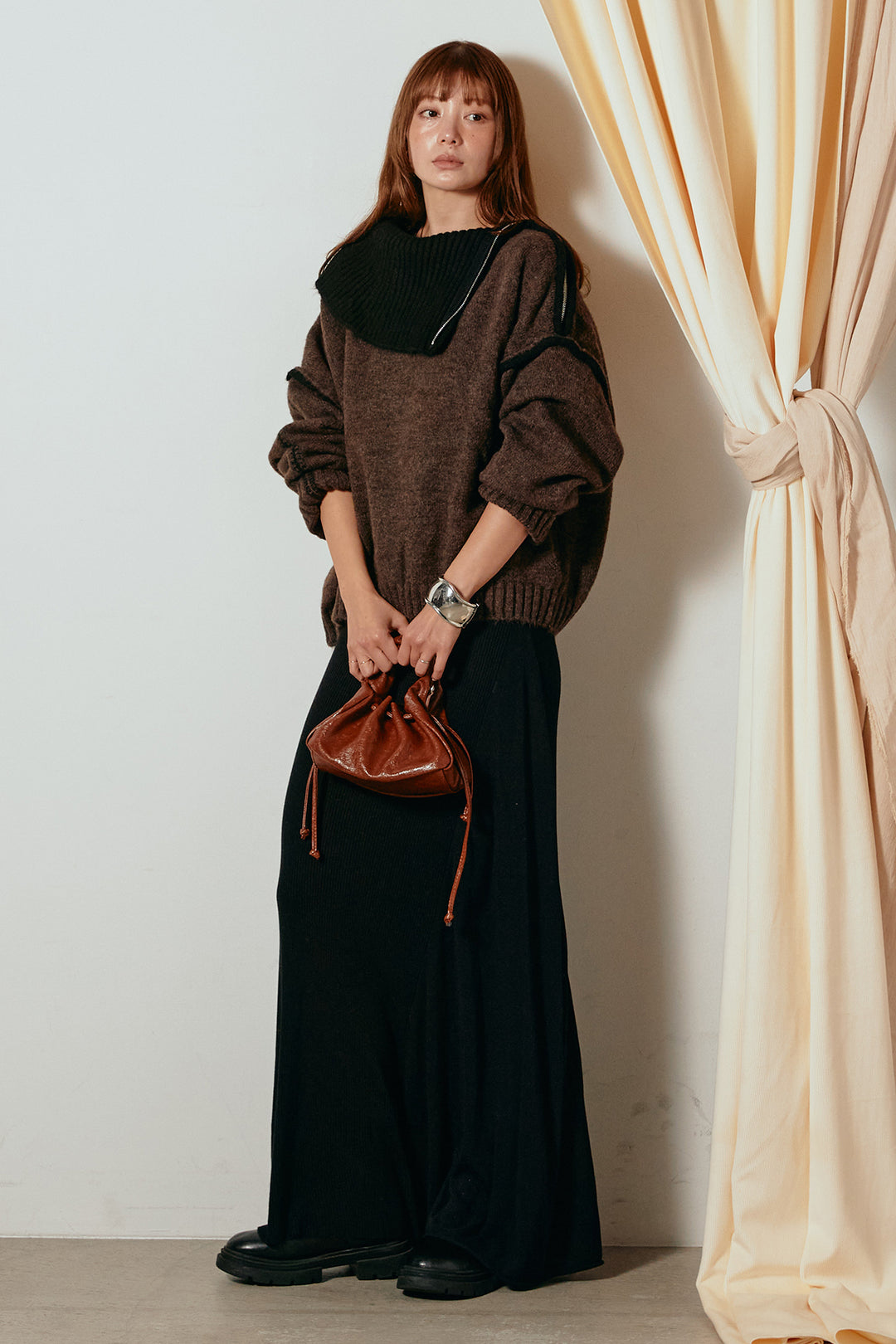 [SET]ハイネックジップデザインニットトップス+サイド切り替えリブニットロングスカート(2set)