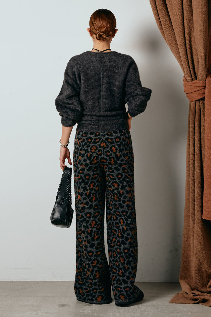 [SET]シャギーカシュクールニットトップス+リラックスレオパード柄ニットパンツ(2set)