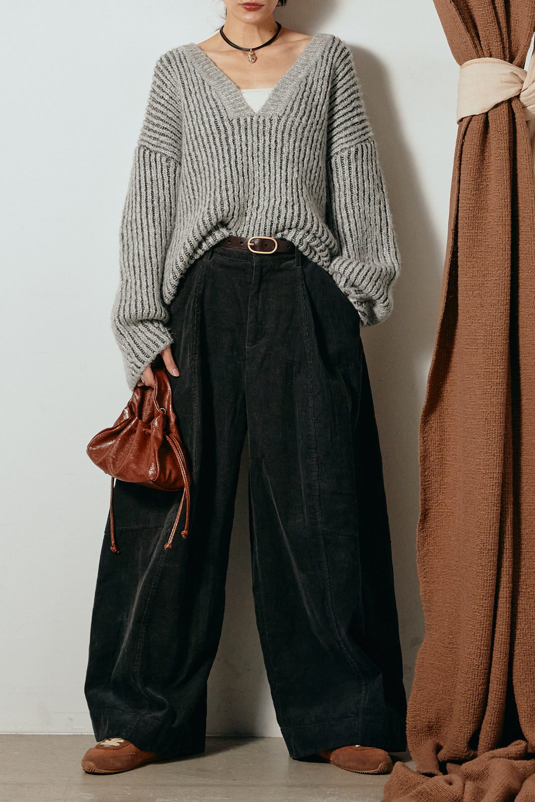 [SET]アルパカタッチ深Vニットトップス+タック入りコーデュロイワイドパンツ(2set)