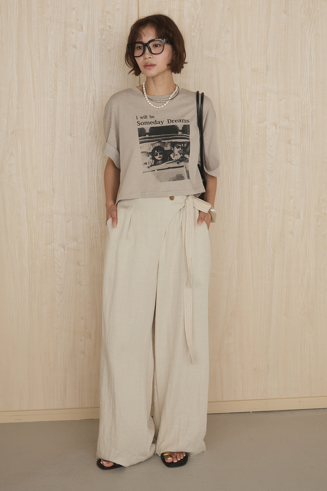 [SET]グラフィックサムデイワイドクロップドT+異素材ベルト付きラップ風ニュアンスワイドパンツ(2set)