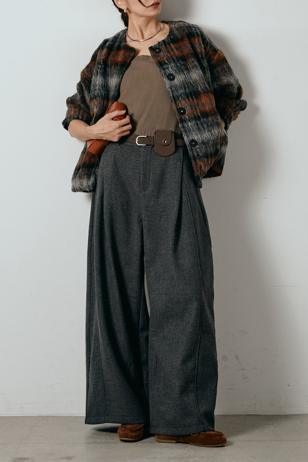 [SET]ノーカラーシャギーチェックアウター+ポーチベルト付きカーブパンツ(2set)