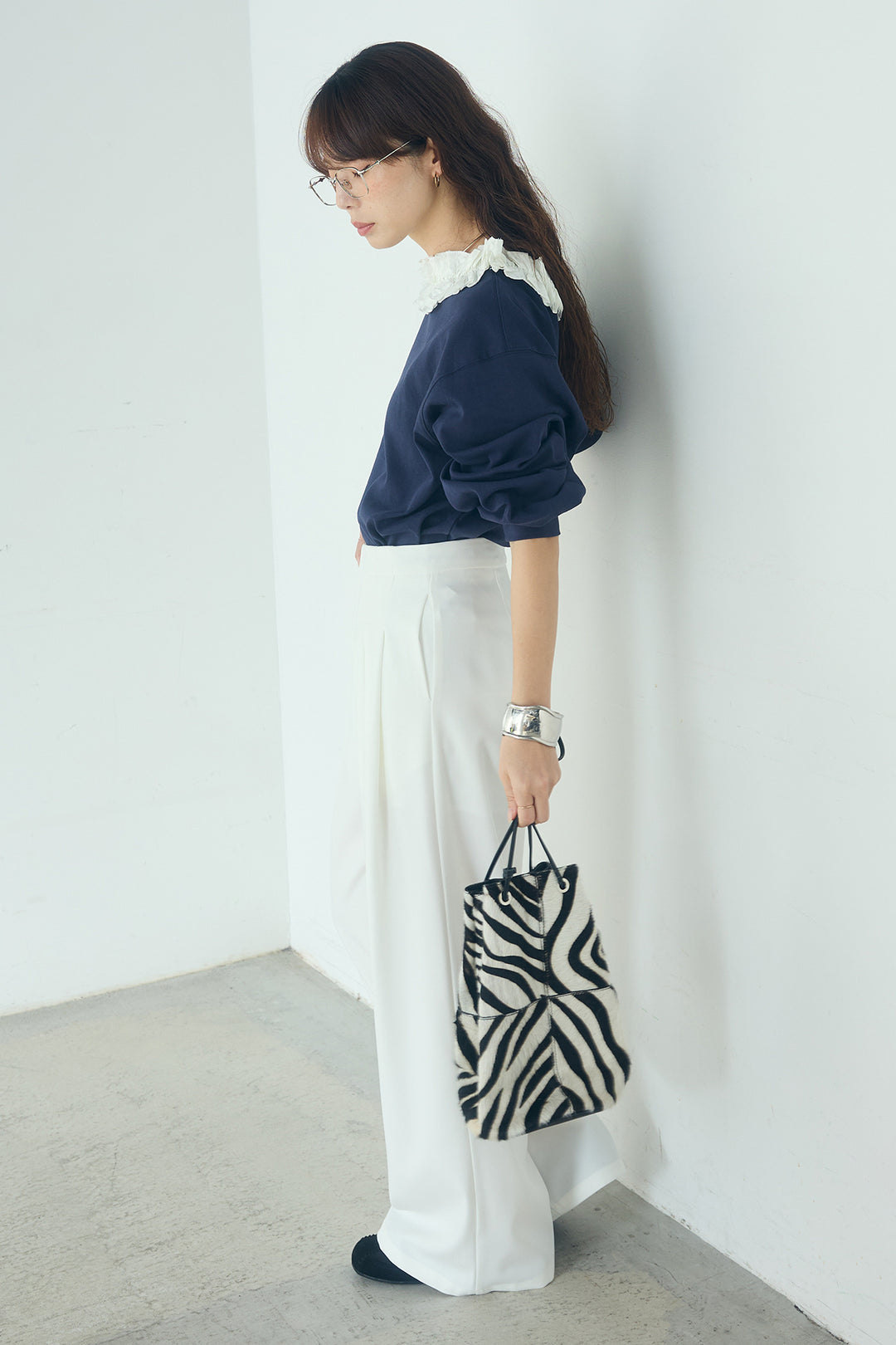 [SET]ネックギャザーフリルスウェット+サイドベルトタック入りスラックス(2set)