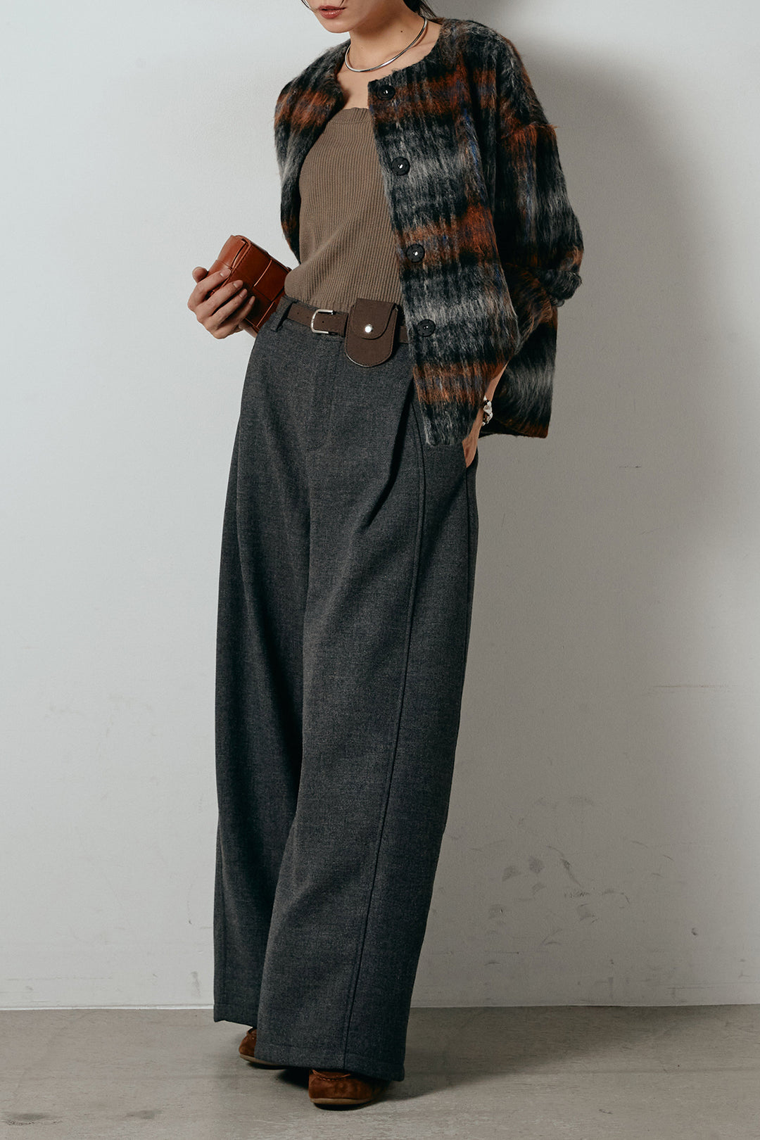 [SET]ノーカラーシャギーチェックアウター+ポーチベルト付きカーブパンツ(2set)