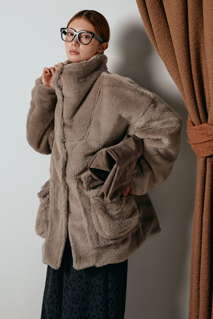 スタンドネックファーコート