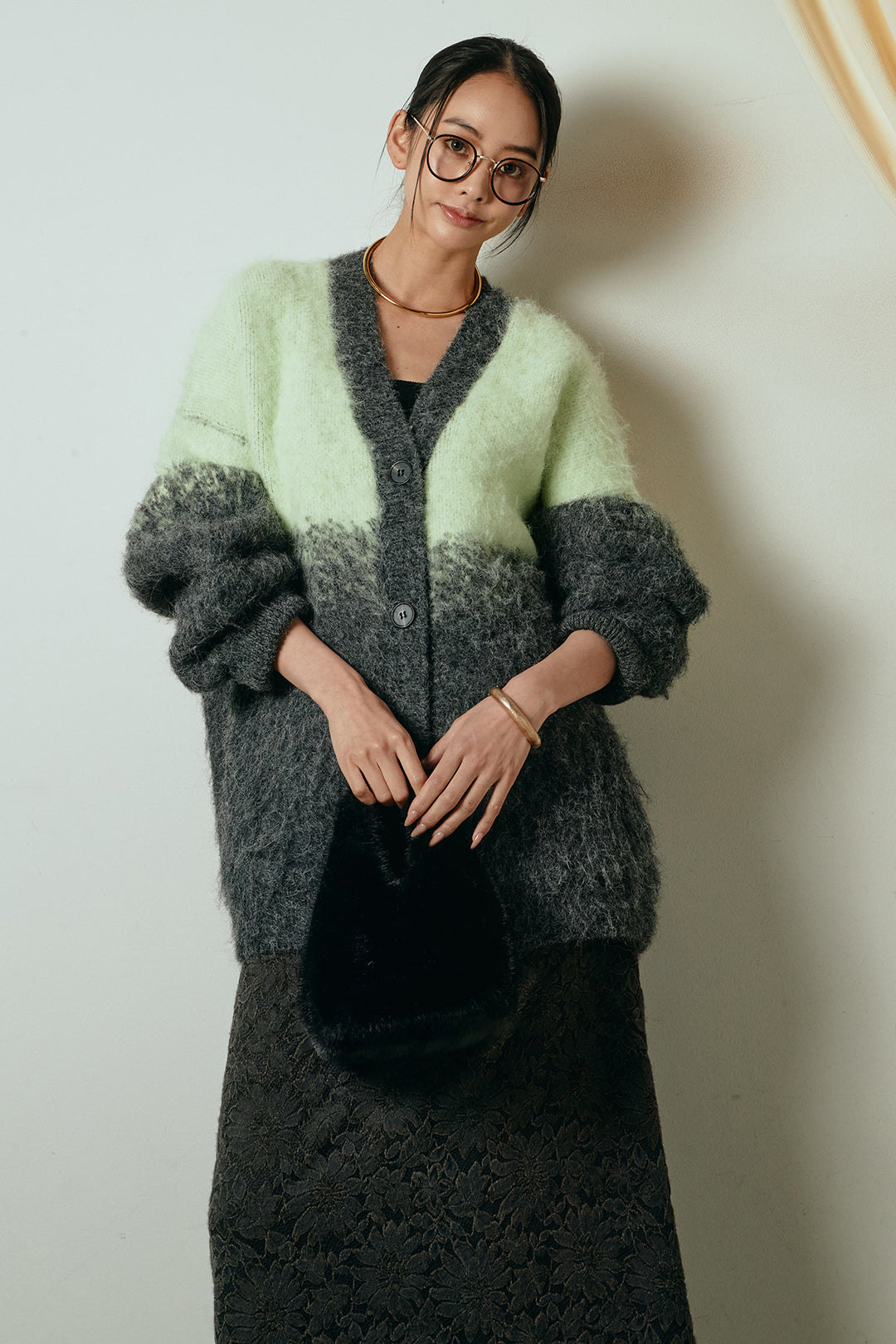 [SET]起毛グラデーションニットカーディガン+花柄刺繍ベロアフレアスカート(2set)