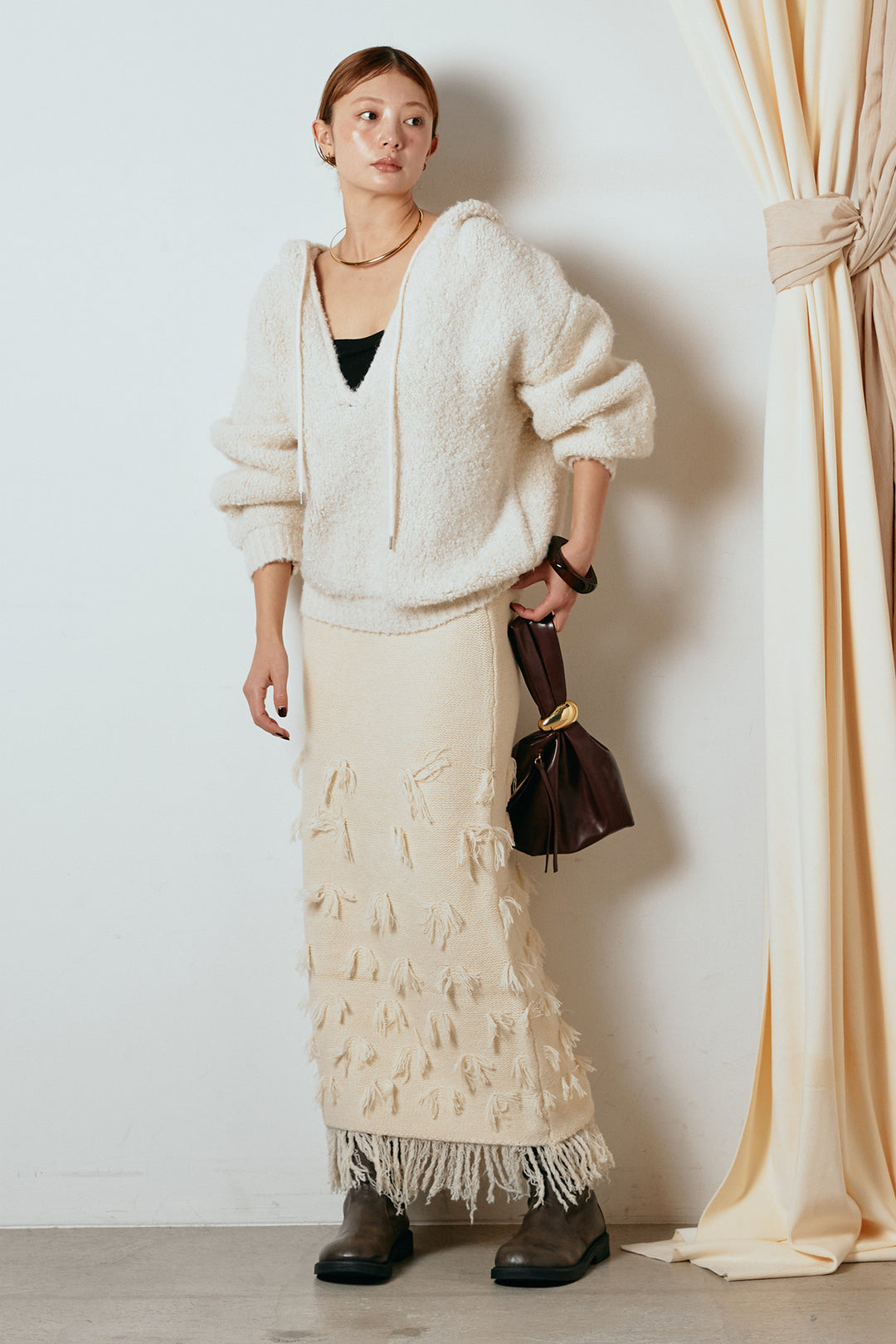 [SET]ブークレキーネックプルオーバー+ポイントフリンジニットナロースカート(2set)