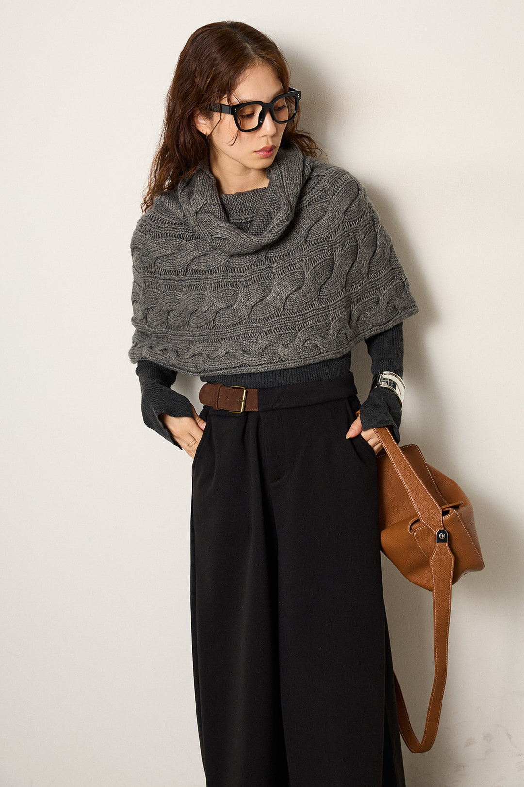 [SET]ケーブル編みケープレイヤードニット+サイドベルトパンツ(2set)