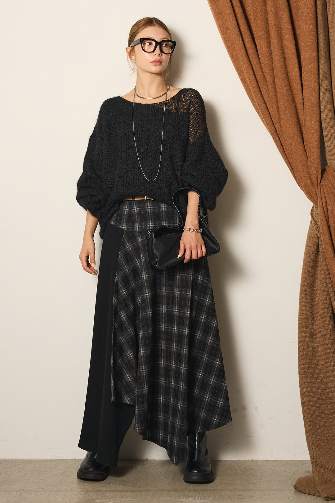 [SET]切り替え編みデザインニットトップス+フェイクレザーベルト付き切り替えタータンチェックスカート(2set)