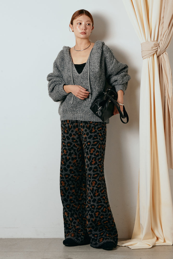 [SET]ブークレキーネックプルオーバー+リラックスレオパード柄ニットパンツ(2set)