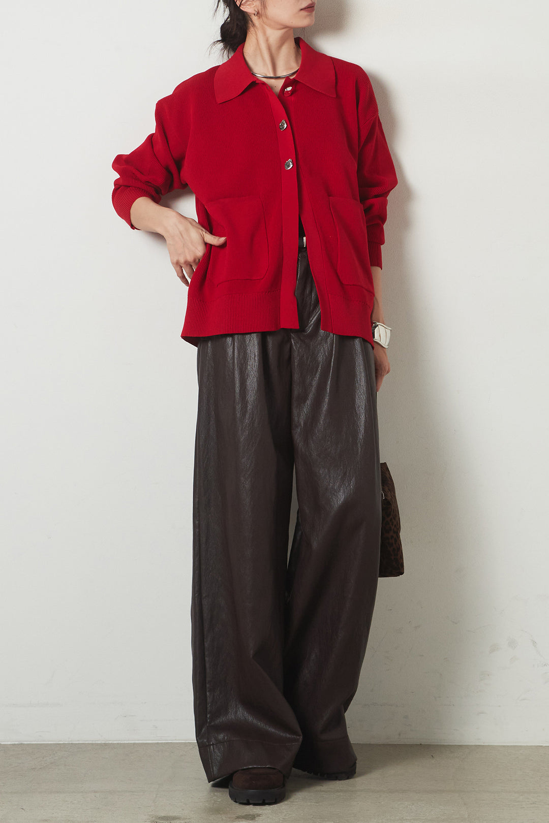 [SET]メタル釦衿付きニットカーディガン+ベルト付きレザーライクタックパンツ(2set)