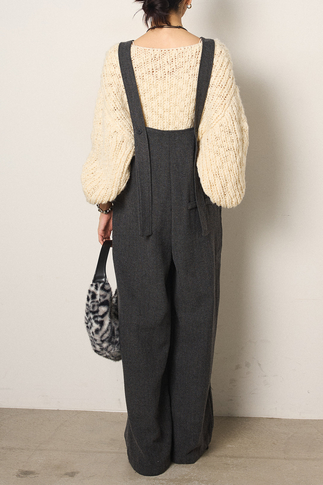 [SET]チャンキースラブニットクロップドプルオーバー+クラシックヘリンボーンサロペット(2set)