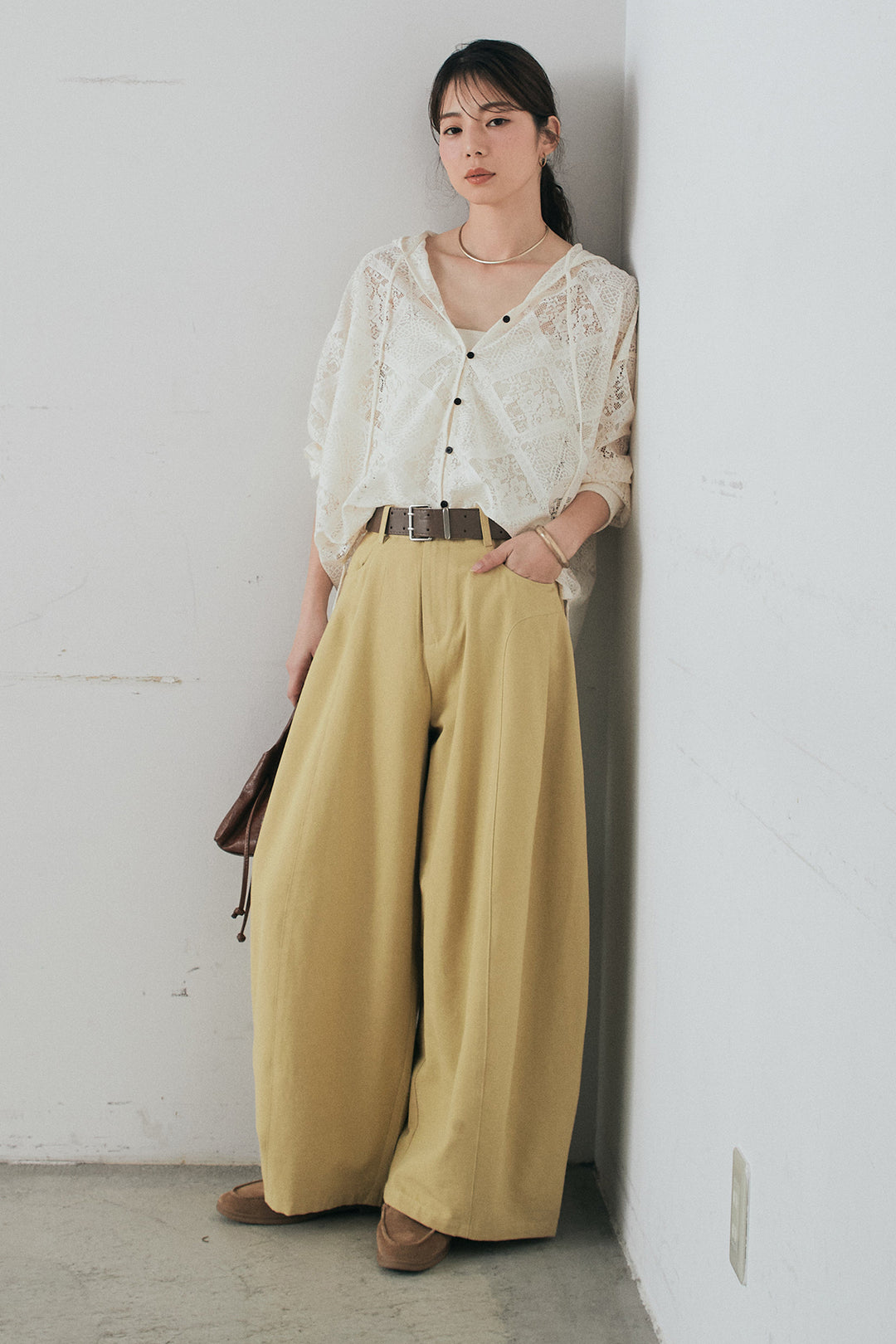 [SET]ブロックレースフード付きブラウス+ベルト付きサイドタックワイドパンツ(2set)