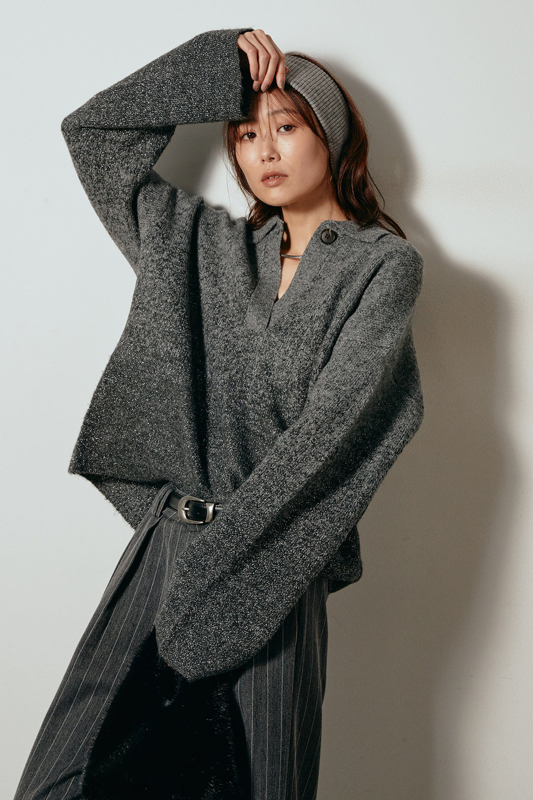 [SET]グラデーションラメニットキーネックプルオーバー+ストライプヘリンボーンパンツ(2set)