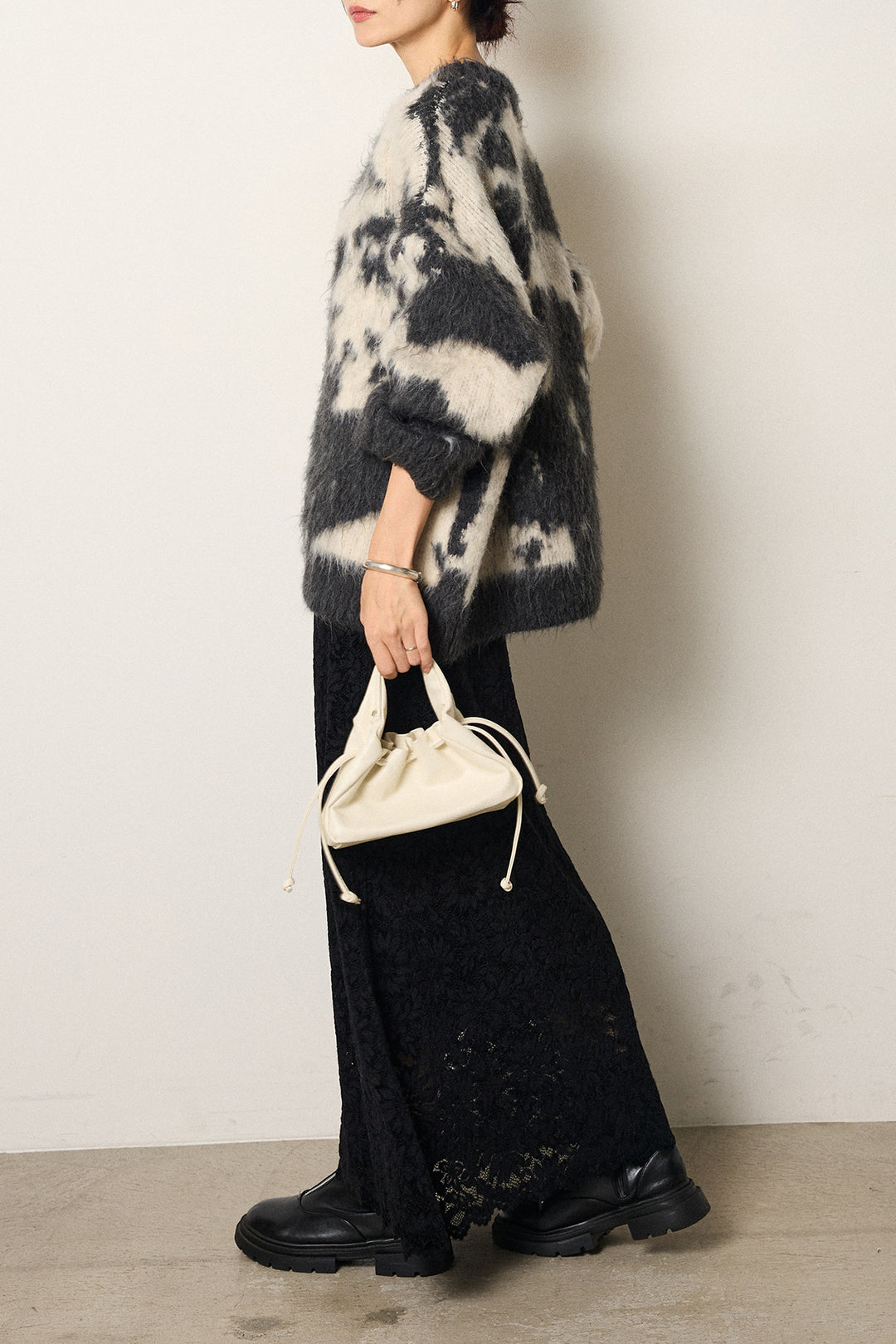 [SET]モヘアタッチマーブルニット+花柄刺繍ベロアフレアスカート(2set)