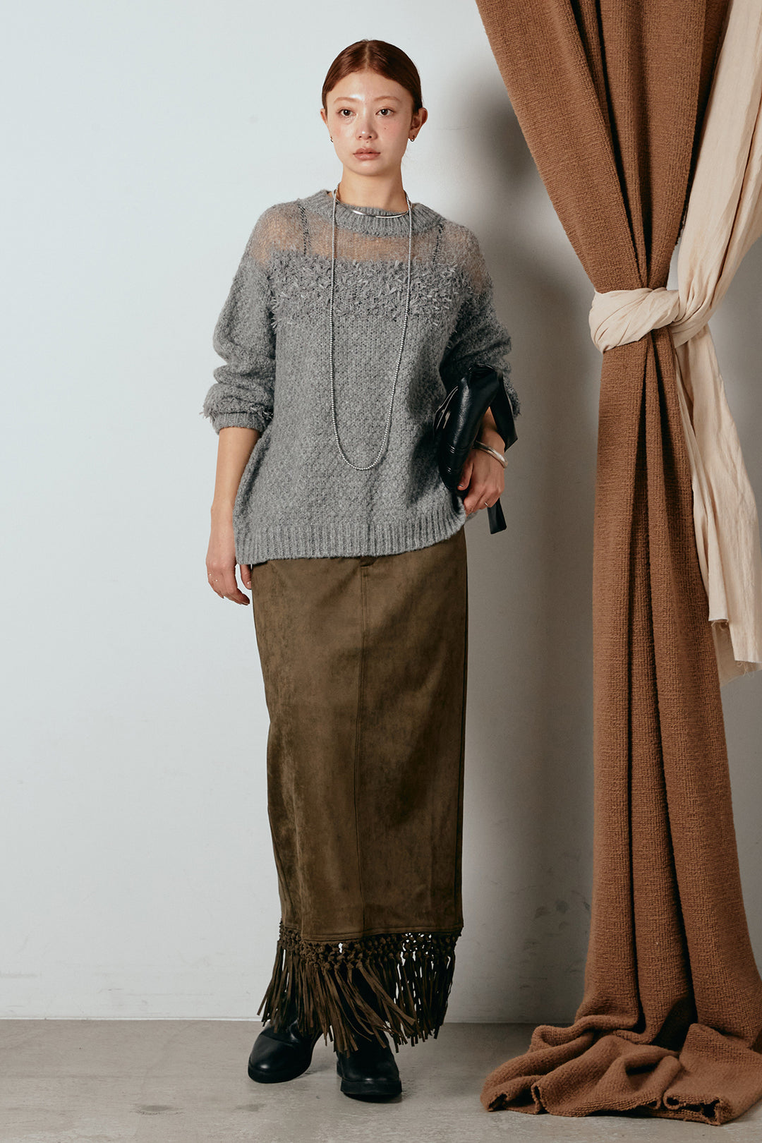 [SET]パターンランダム編みニットトップス+スウェードライク裾フリンジスカート(2set)