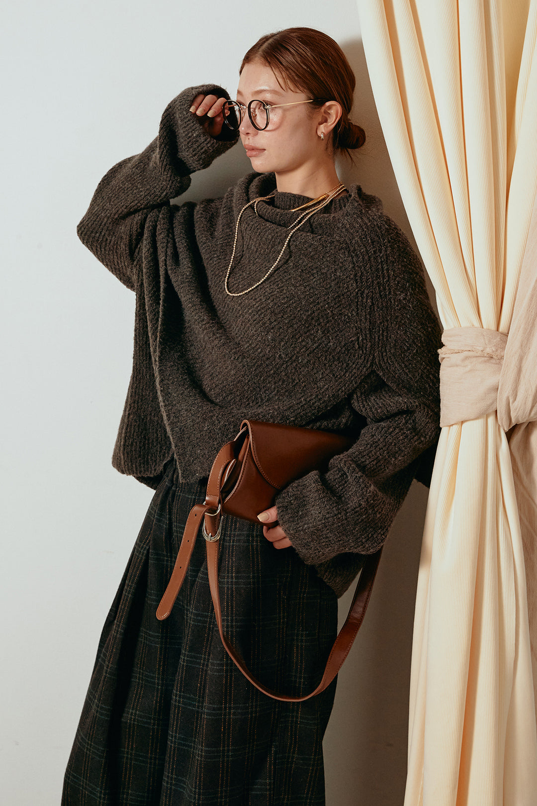 [SET]ケープデザインリブニットトップス+タータンチェック柄タックパンツ(2set)