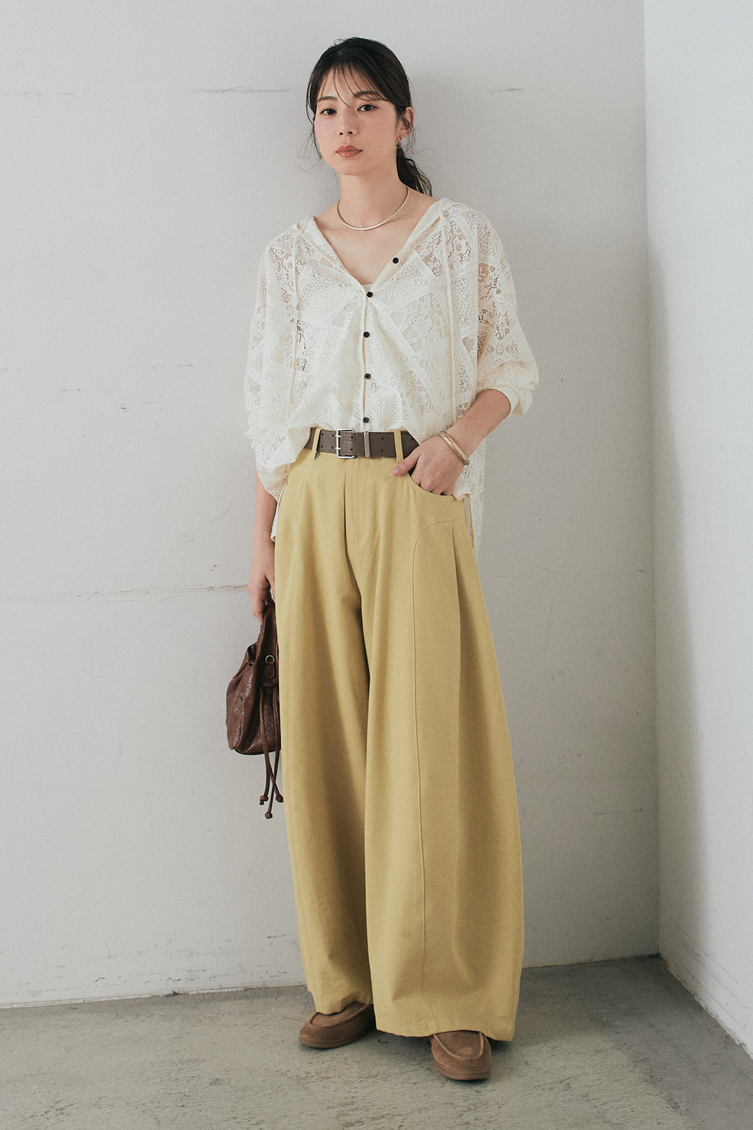 [SET]ブロックレースフード付きブラウス+ベルト付きサイドタックワイドパンツ(2set)