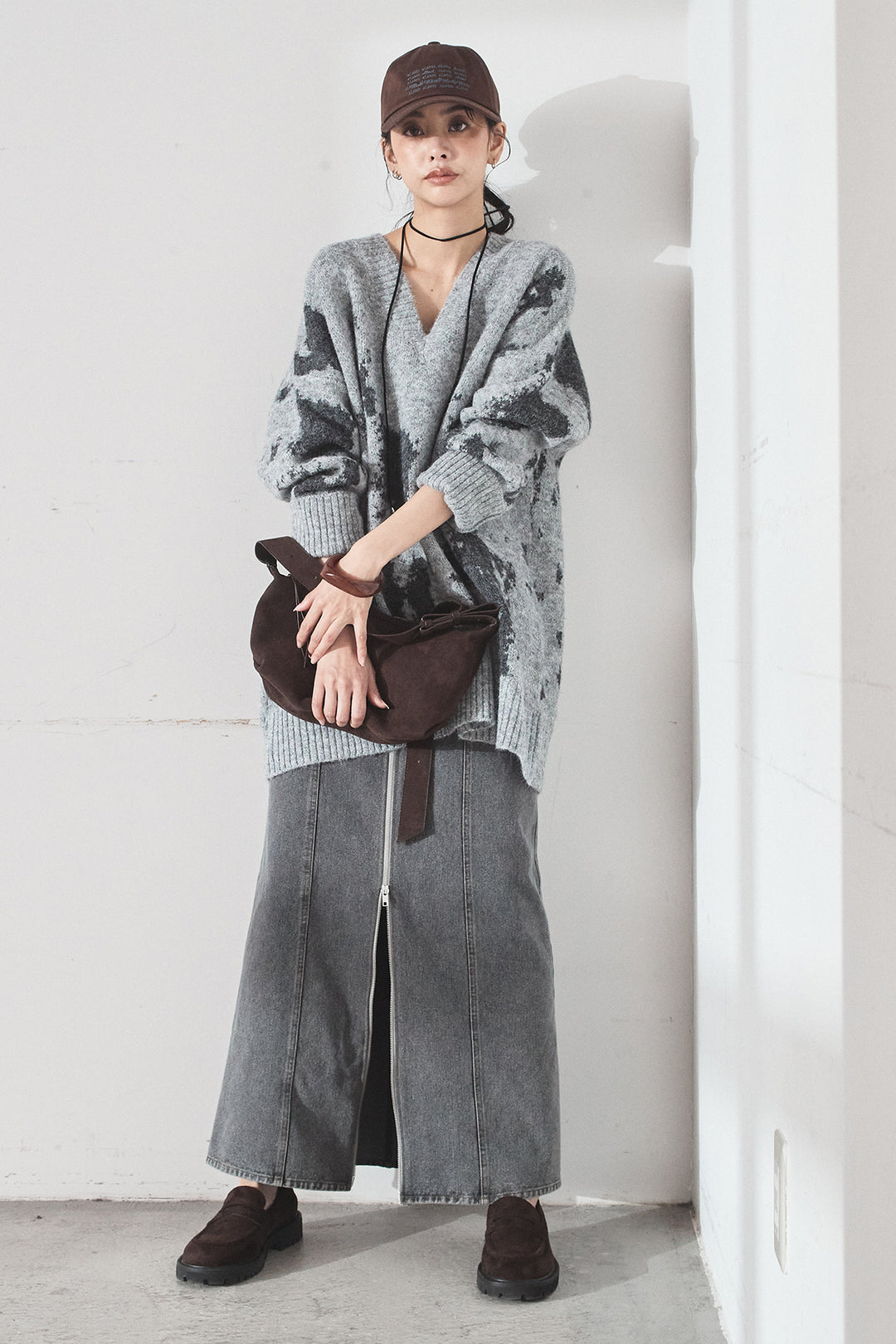 [SET]アブストラクト柄ニットプルオーバー+フロントジップデニムスカート(2set)