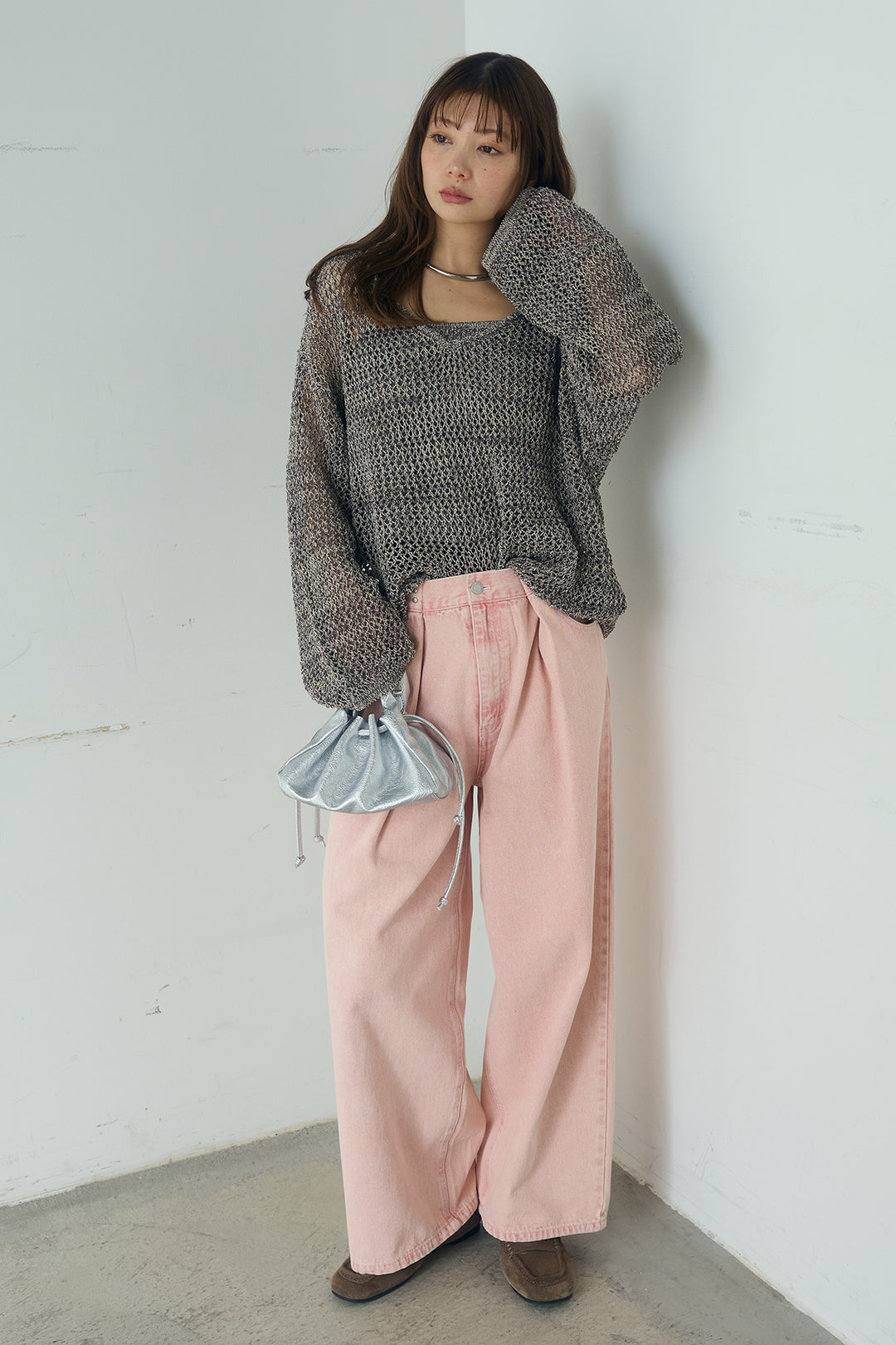 [SET]メッシュ編みビスチェセットVネックプルオーバー+カラーデニムタックカーブパンツ(2set)