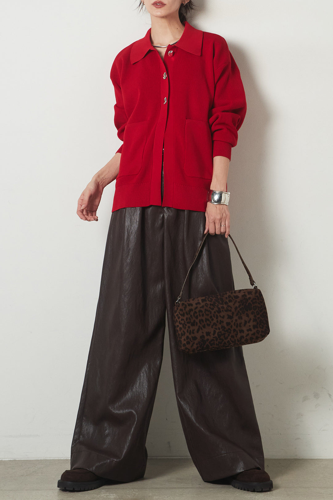[SET]メタル釦衿付きニットカーディガン+ベルト付きレザーライクタックパンツ(2set)