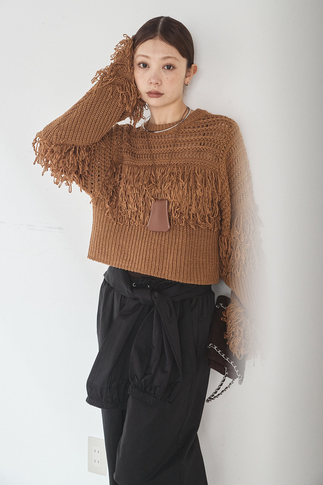 [SET]メッシュフリンジ切り替えプルオーバー+合繊ツイルスタンドウエスト巻きジョガーパンツ(2set)