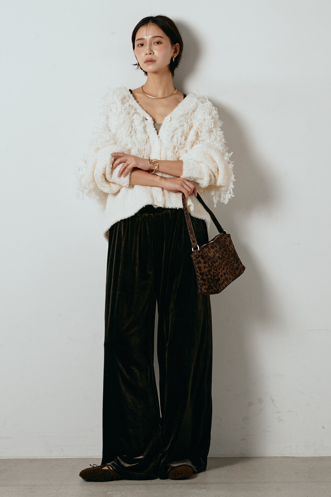 [SET]ループ編みVネックニットカーディガン+ベロアサスペンダー付きパンツ(2set)