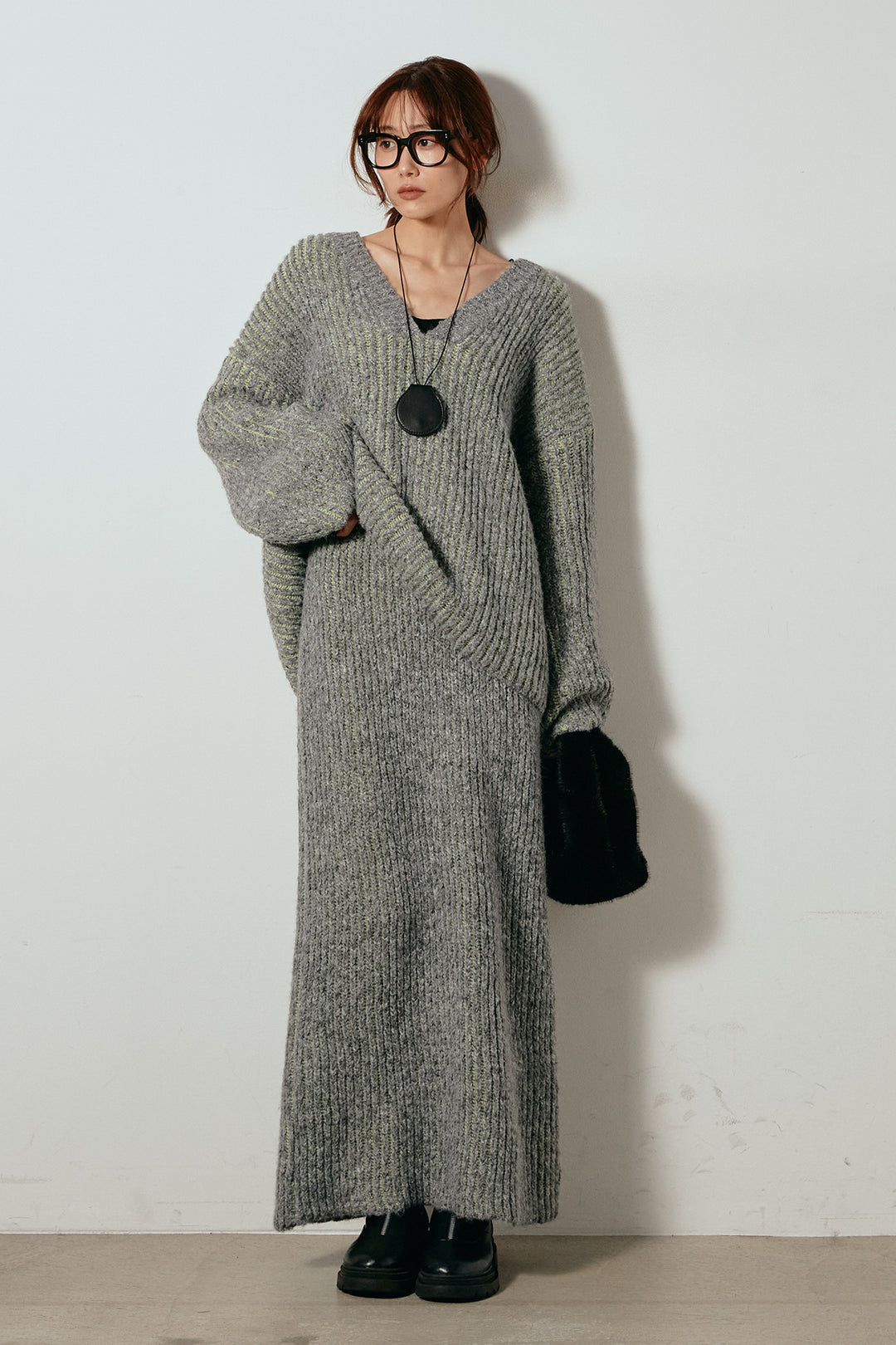 [SET]アルパカタッチ深Vニットトップス+アルパカタッチニットタイトスカート(2set)