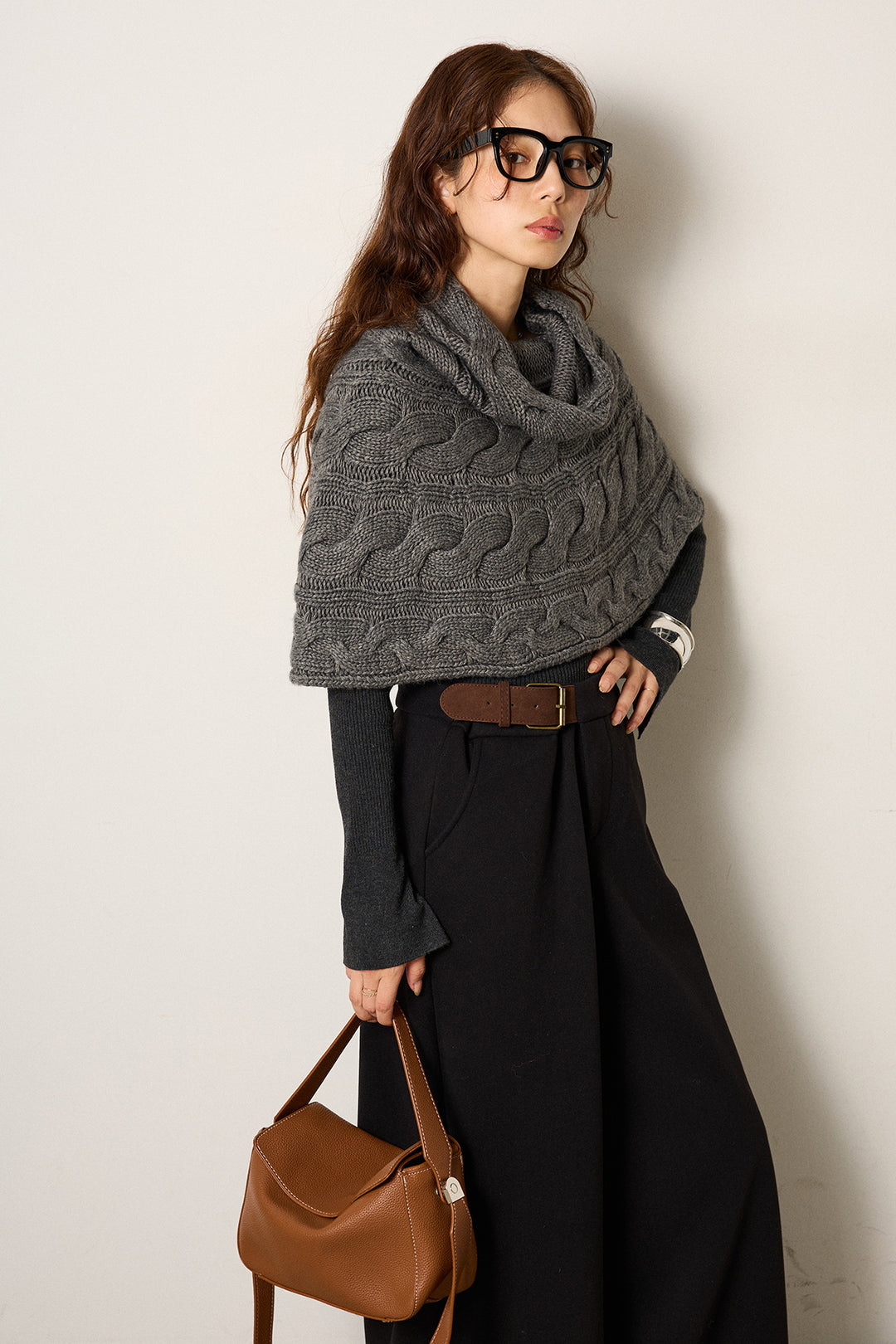 [SET]ケーブル編みケープレイヤードニット+サイドベルトパンツ(2set)