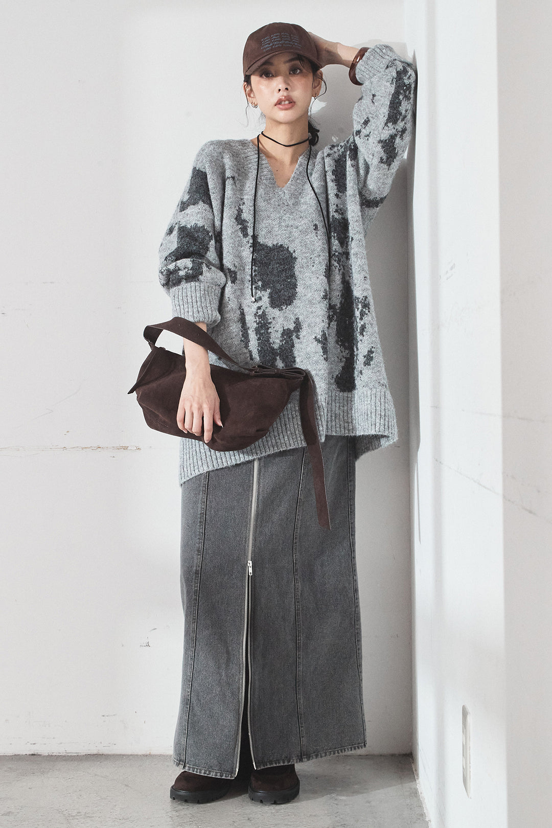 [SET]アブストラクト柄ニットプルオーバー+フロントジップデニムスカート(2set)