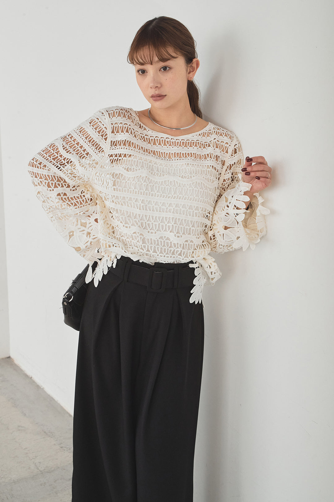 [SET]裾デザインメッシュプルオーバー+ベルト付きツータックワイドパンツ(2set)