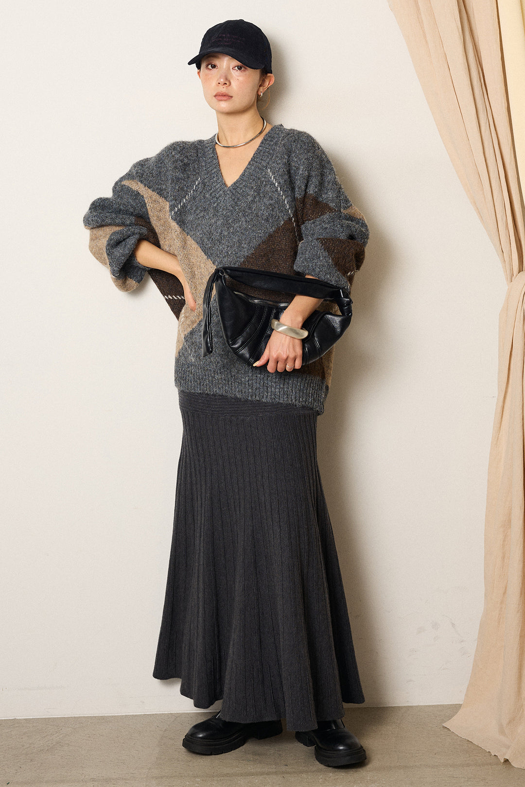 [SET]ルーズアーガイルVネックニット+編み地切り替えフレアニットスカート(2set)