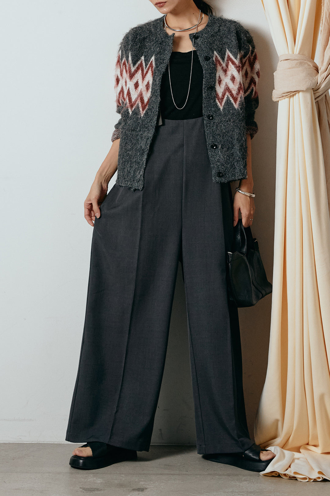 [SET]起毛ノルディック柄ニットカーディガン+ワイドツイルサロペット(2set)
