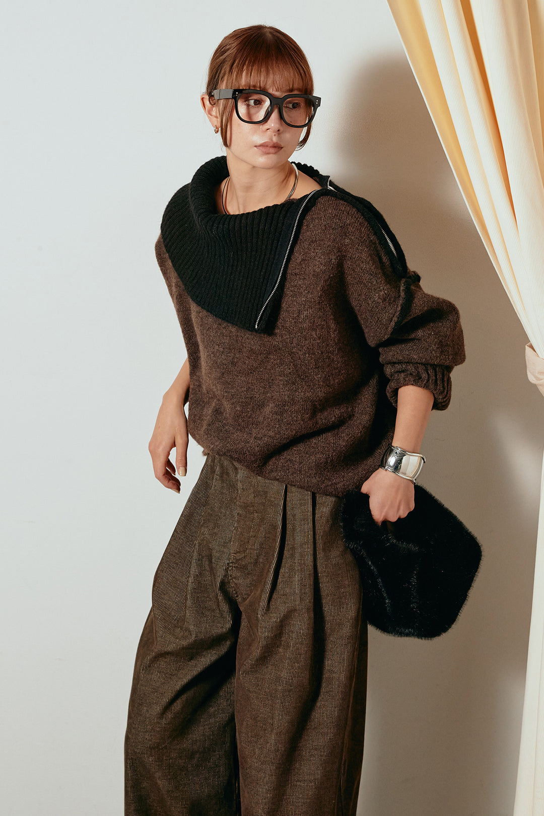 [SET]ハイネックジップデザインニットトップス+フロントタック入りコーデュロイパンツ(2set)