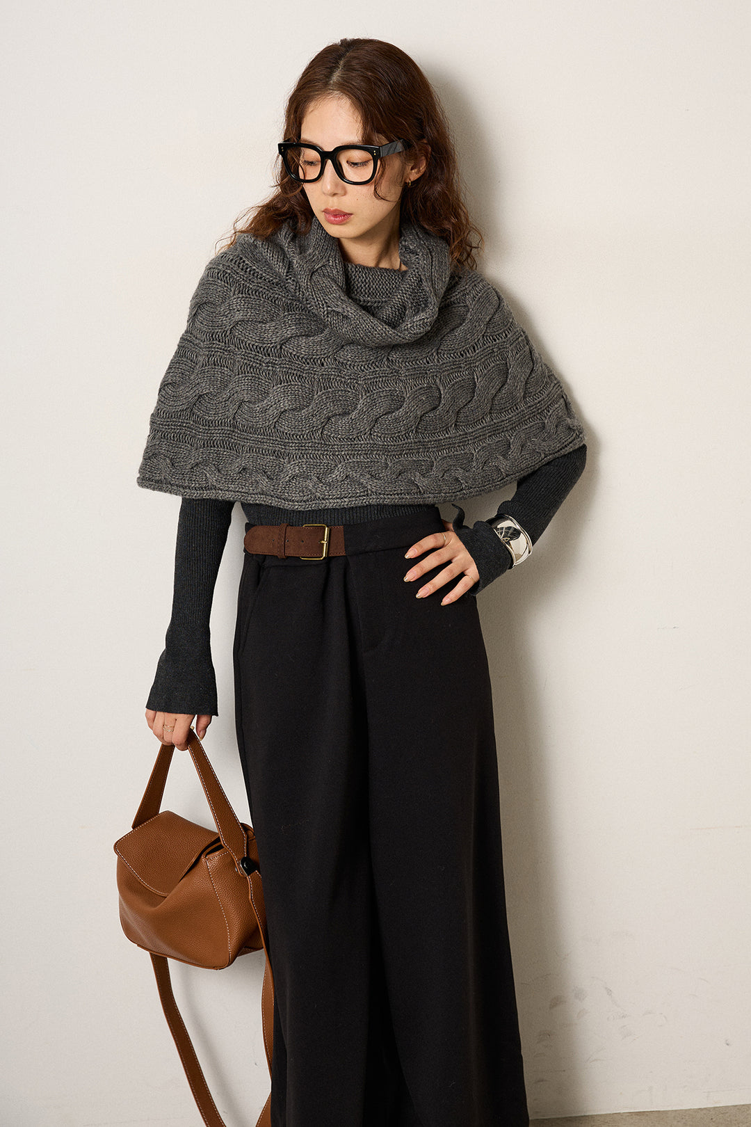 [SET]ケーブル編みケープレイヤードニット+サイドベルトパンツ(2set)