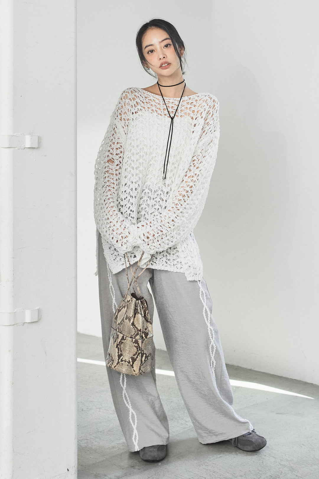 [SET]リラックスメッシュニットトップス+刺繡テープラインパンツ(2set)