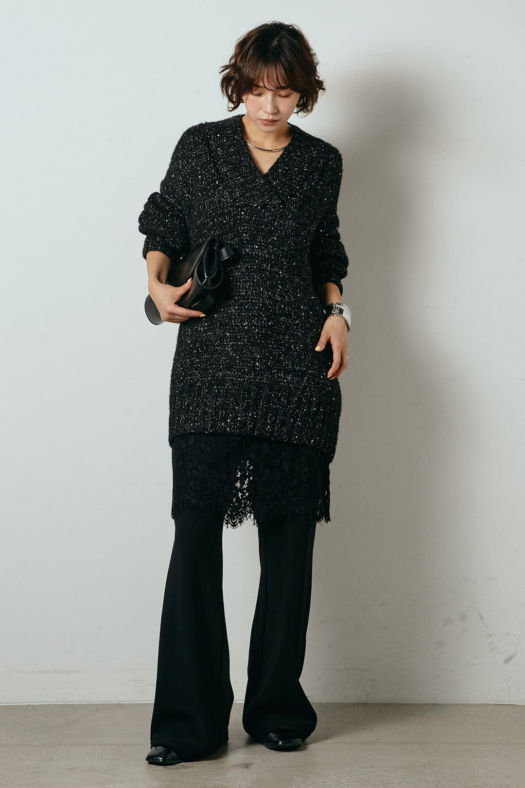 [SET]Vネックラメニットトップス+レース刺繍レイヤードフレアパンツ(2set)