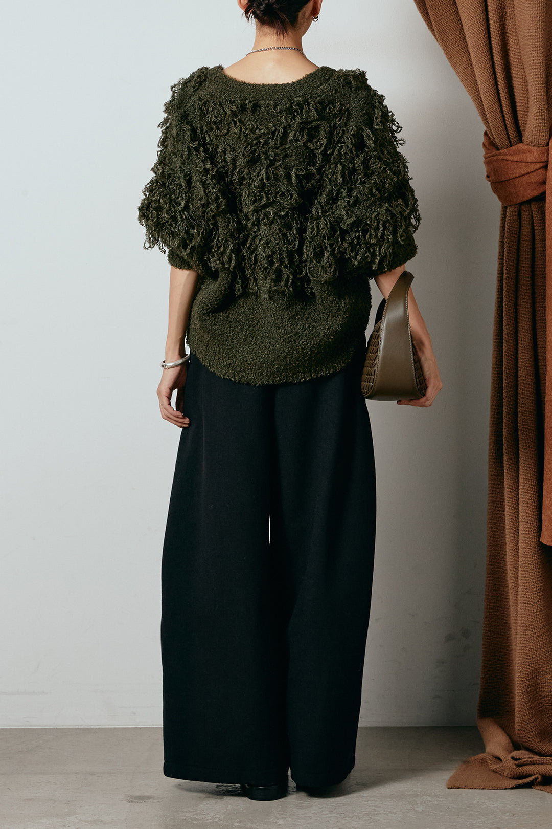 [SET]ループ編みVネックニットカーディガン+ポーチベルト付きカーブパンツ(2set)