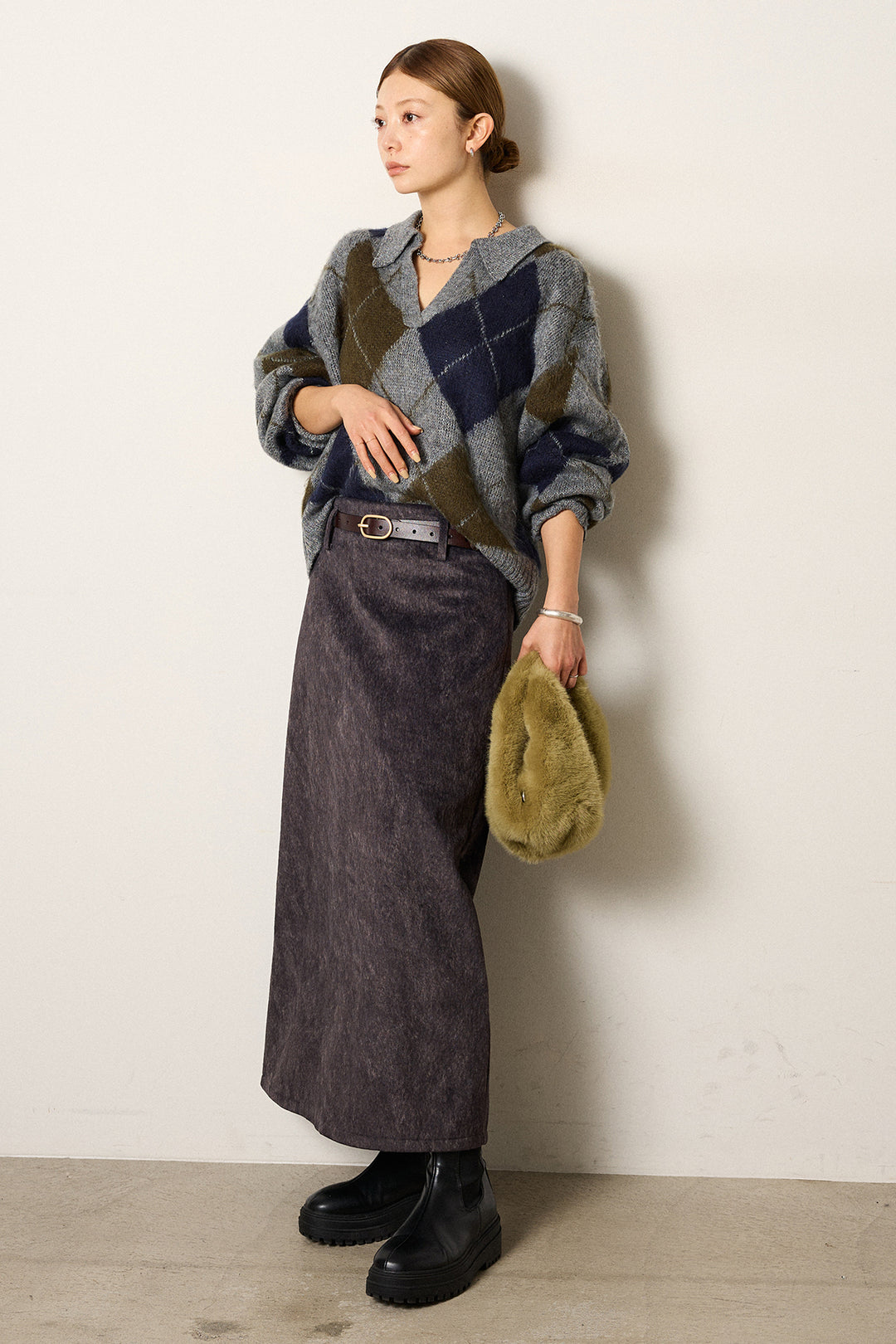 [SET]アクリルモヘアアーガイルキーネックプルオーバー+ロープベルト付きスウェード調スカート(2set)