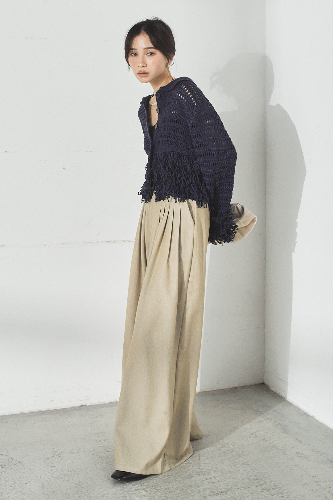 [SET]メッシュフリンジカーディガン+編みベルト付きウエストタックワイドパンツ(2set)