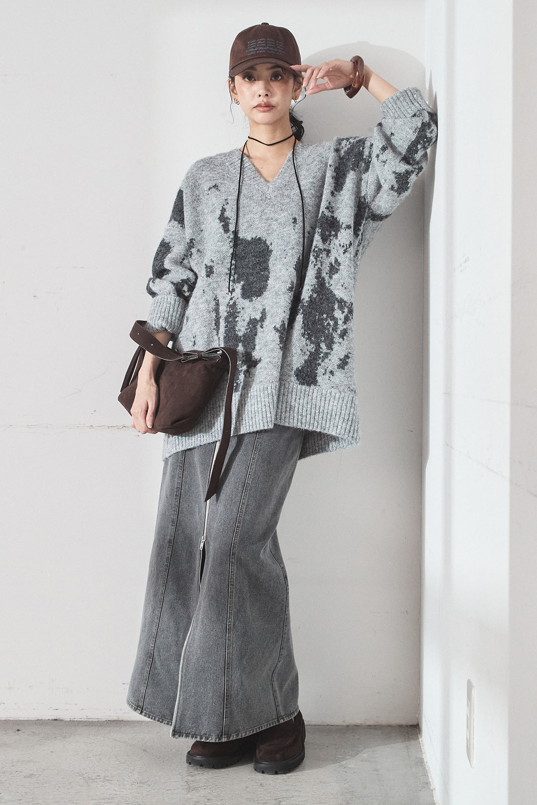 [SET]アブストラクト柄ニットプルオーバー+フロントジップデニムスカート(2set)