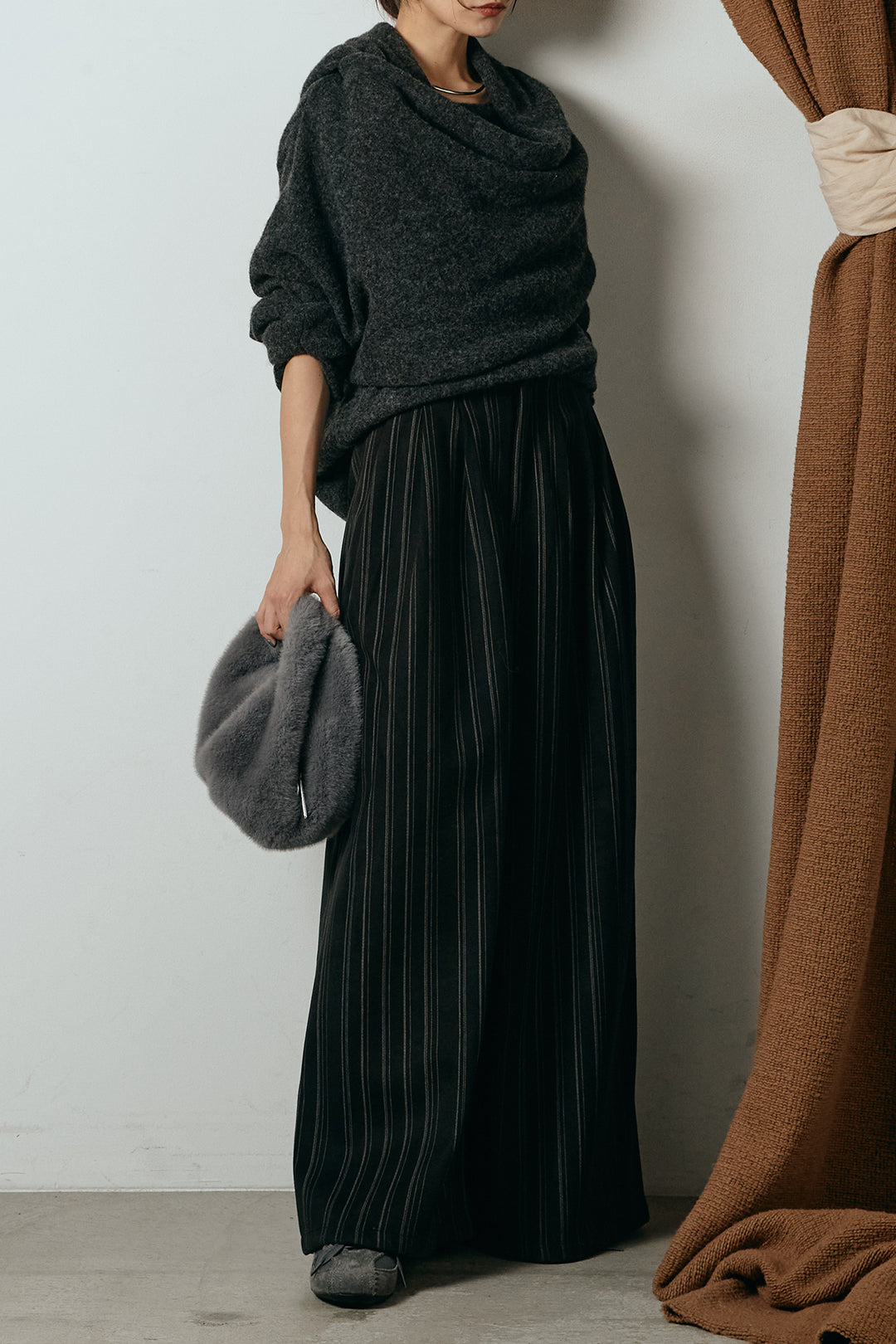 [SET]ネック巻きデザインニットトップス+タック入りマルチストライプ柄ワイドパンツ(2set)