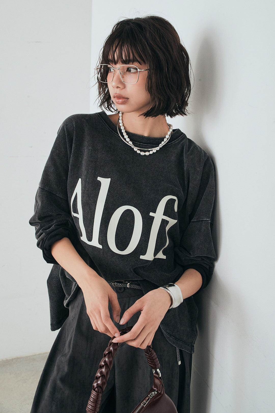 [SET]裾センタードロストロゴプリントワイドTシャツ+紐ベルト付きかすれ柄ワイドスラックス(2set)