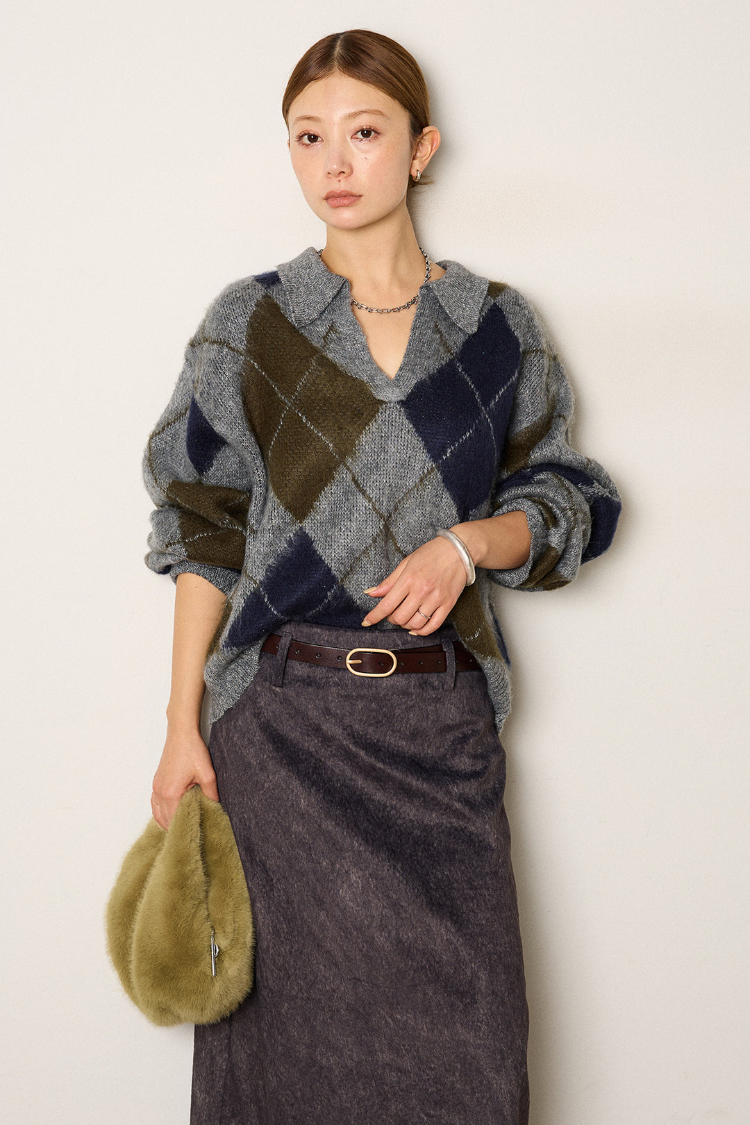[SET]アクリルモヘアアーガイルキーネックプルオーバー+ロープベルト付きスウェード調スカート(2set)