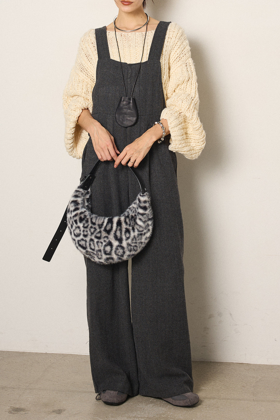 [SET]チャンキースラブニットクロップドプルオーバー+クラシックヘリンボーンサロペット(2set)