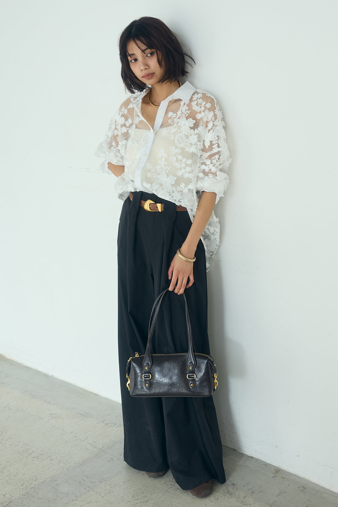 [SET]立体フラワー刺繍レースシャツ+ベルトループデザインハイウエストタックパンツ(2set)