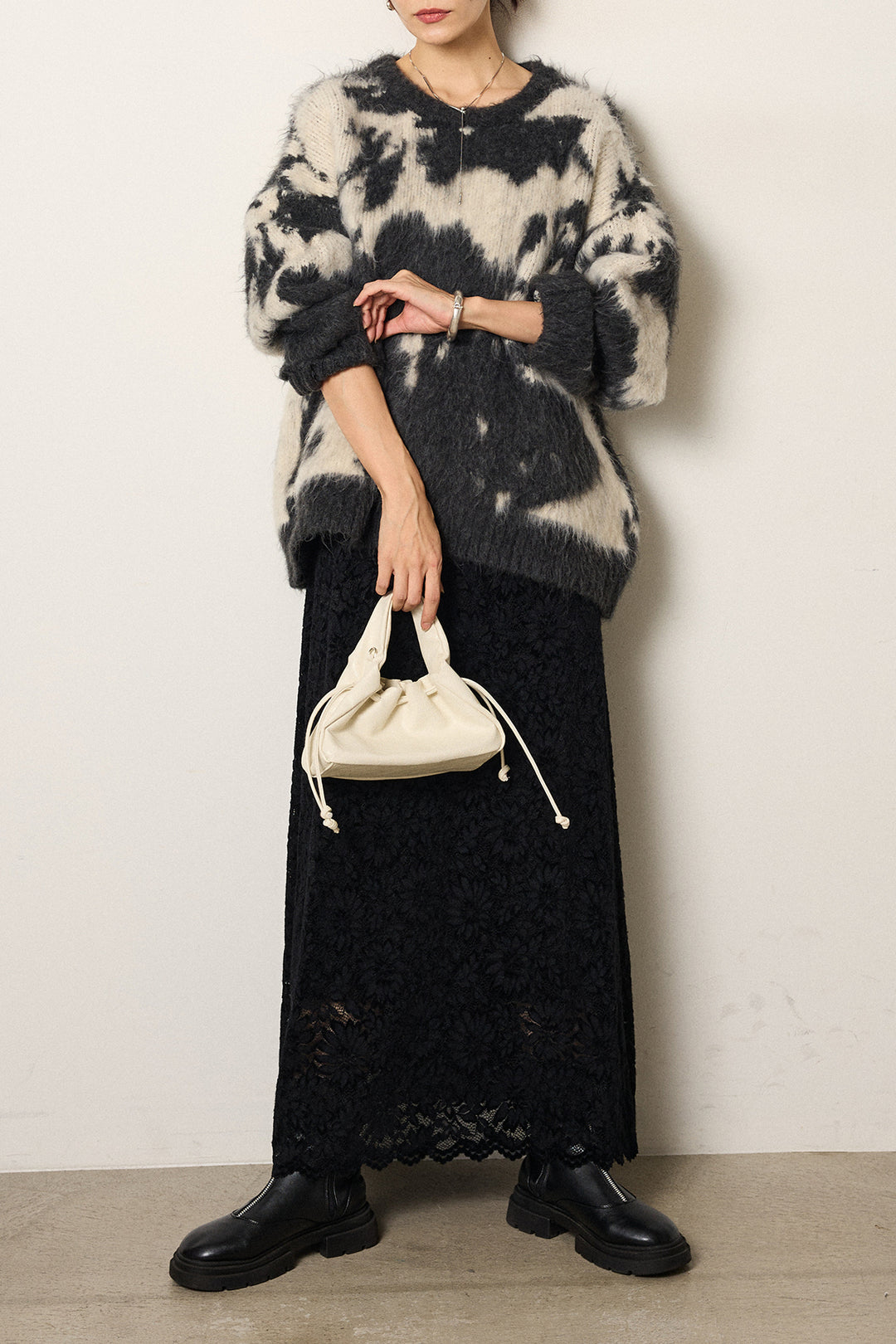 [SET]モヘアタッチマーブルニット+花柄刺繍ベロアフレアスカート(2set)