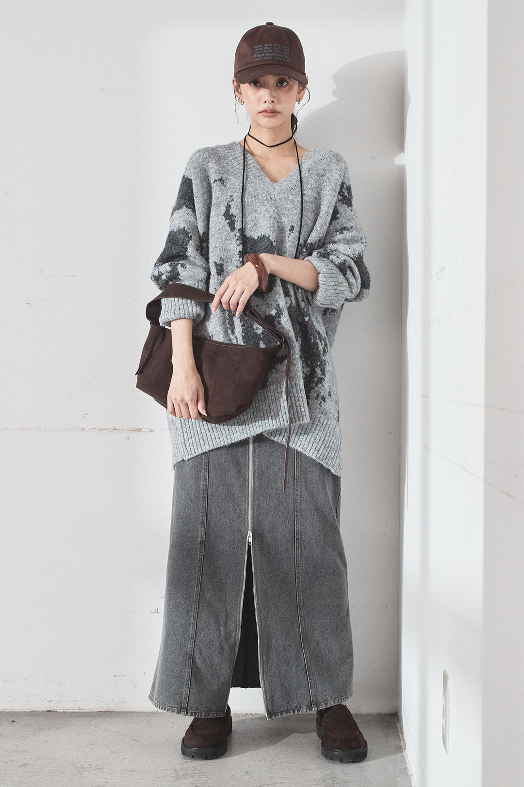 [SET]アブストラクト柄ニットプルオーバー+フロントジップデニムスカート(2set)