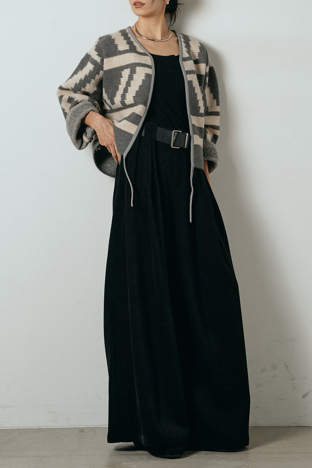 [SET]ノーカラー幾何学模様アウター+ベルトループコーデュロイワイドパンツ(2set)