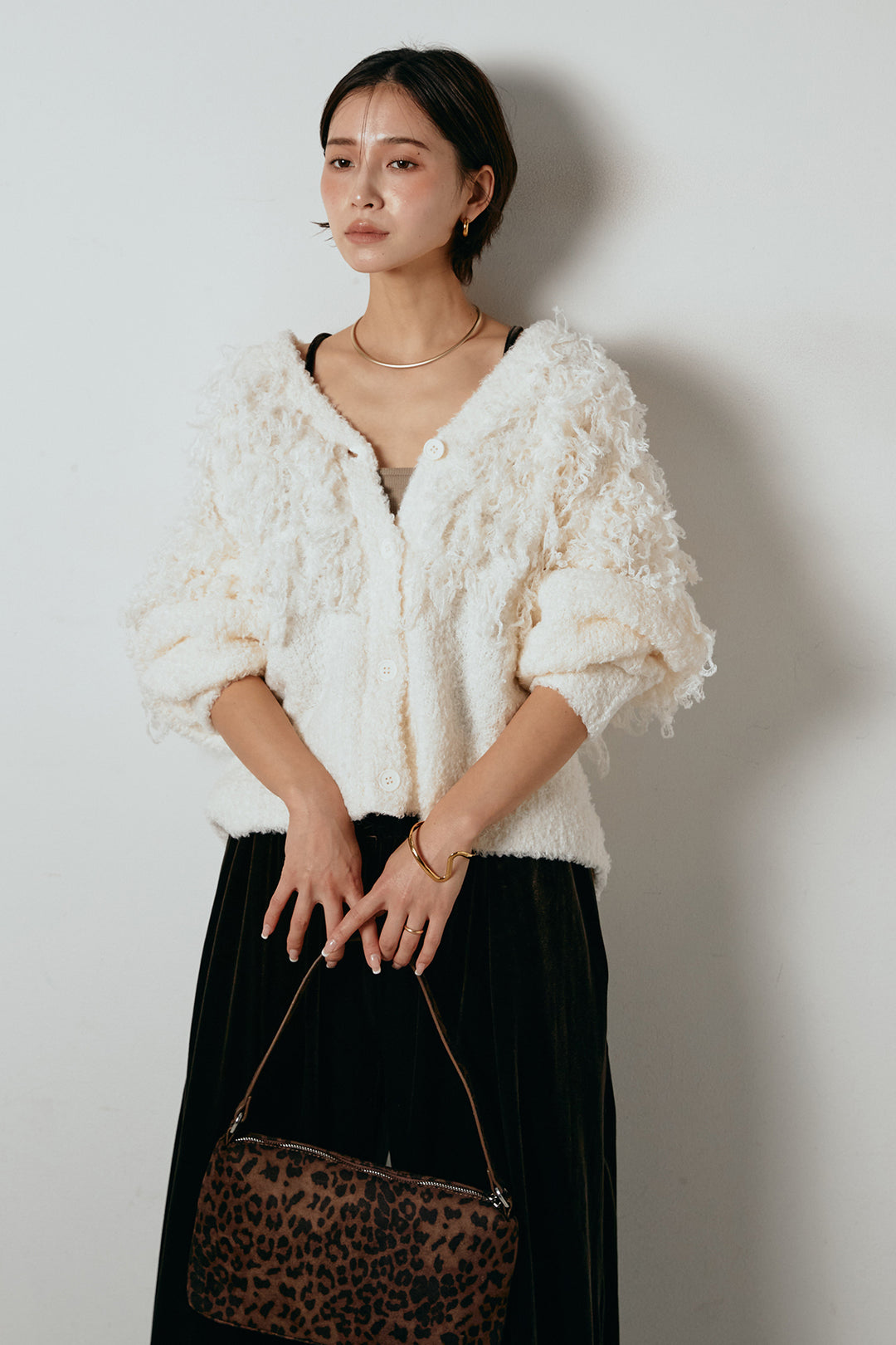 [SET]ループ編みVネックニットカーディガン+ベロアサスペンダー付きパンツ(2set)