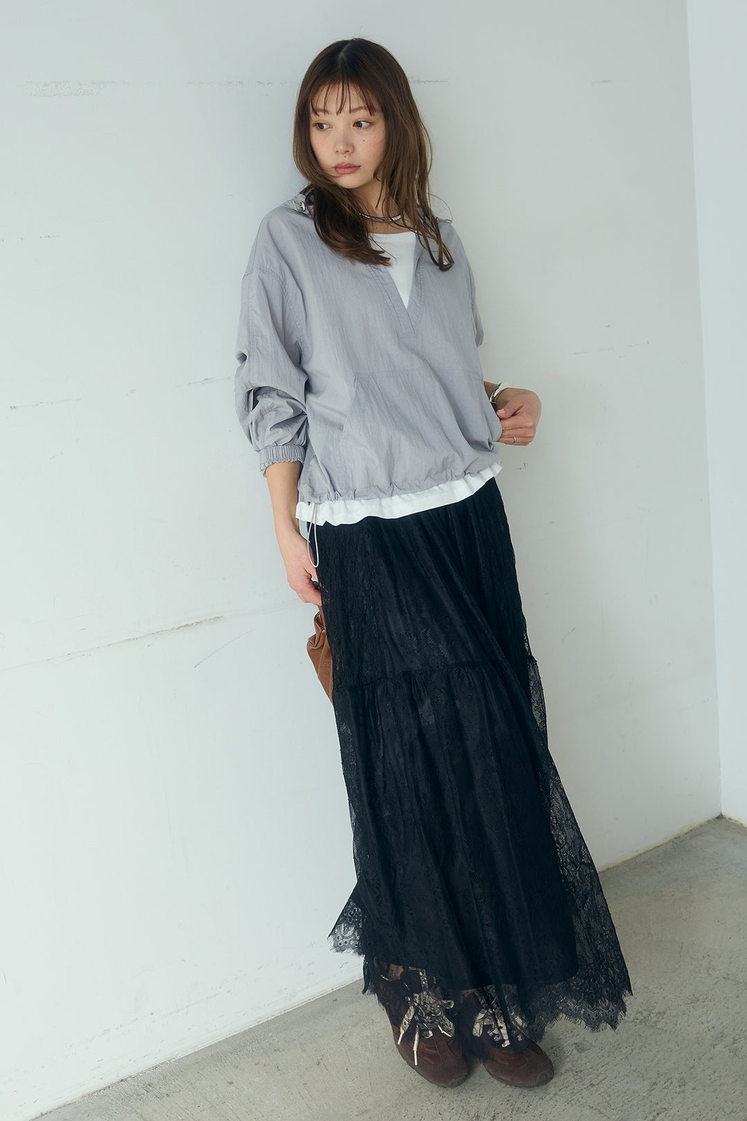 [SET]レイヤードデザインフーディートップス+ひげレース切替ロング丈スカート(2set)